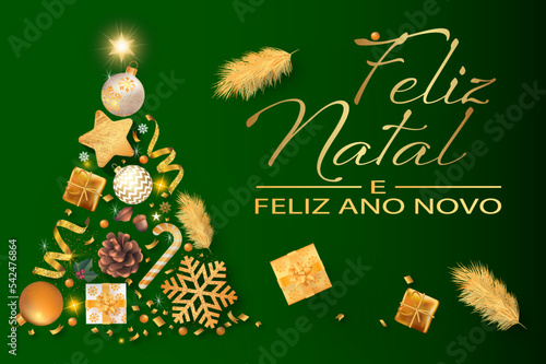 Obraz na płótnie cartão ou banner para desejar um feliz natal e um feliz ano novo em ouro sobre fundo verde com uma árvore formada por uma bola de natal, serpentina, abeto, estrela, presentes, pirulito, confete w salonie