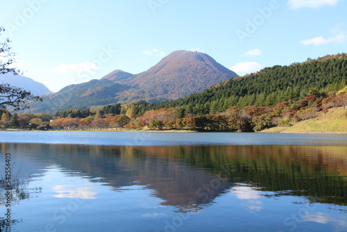 秋の志高湖