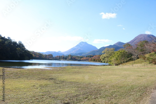 秋の志高湖