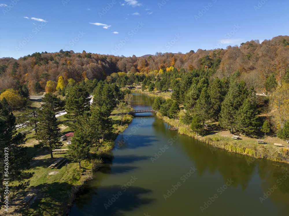 Beautiful fall scene in Domaniç, Kütahya - Türkiye Beautiful fall scene in Domaniç, Kütahya - Türkiye