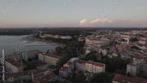 Amphitheater Pula Kroatien - Kolosseum - Drohne - DJI Air 2s D-Log