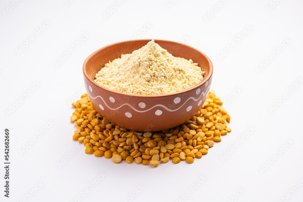 Fotka „Besan, Gram Flour or chickpea flour is a powder made from ground
