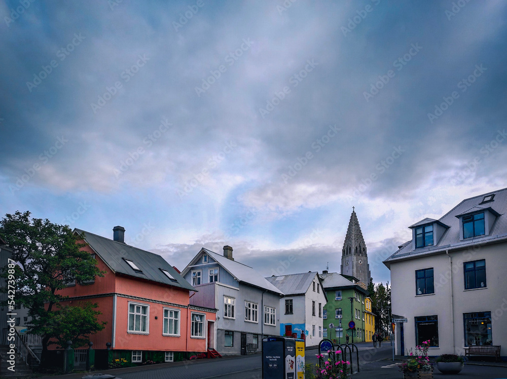 Neighborhood in Reykjavik - obrazy, fototapety, plakaty 