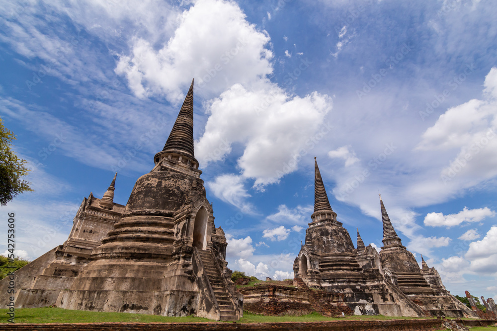Fototapeta premium white clouds in the blue sky