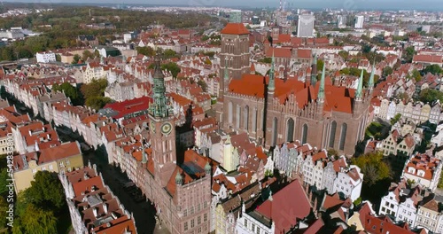 zabytki Gdańsk, panorama miasta, ratusz photo