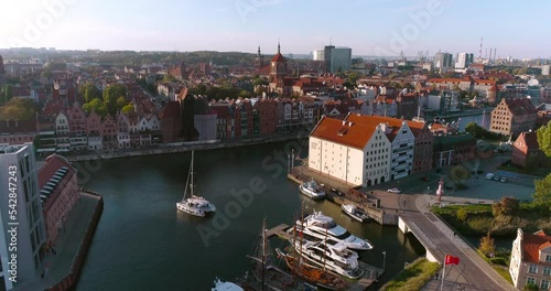 Stare miasto nad rzeką Gdańsk photo