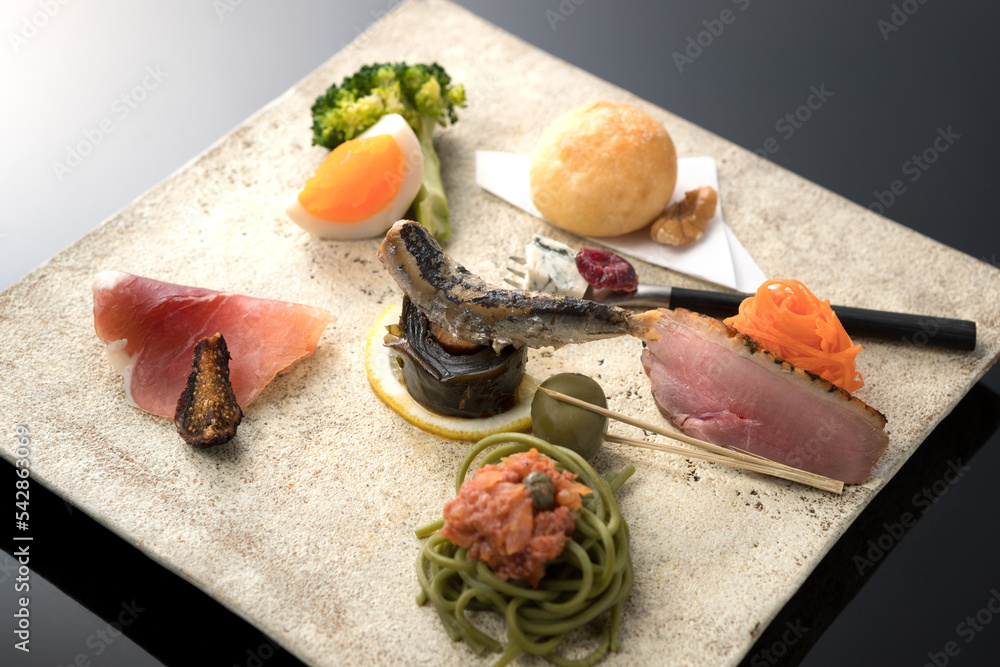 和食・会席料理のおしゃれな前菜 Stock-Foto | Adobe Stock