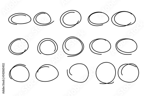 Oval. Sketch highlight ovals line. Doodle Marker hand drawn highlight scrawl circles . Marker sketch. Highlighting text and important objects. Round scribble frames. Stock vector illustration white.