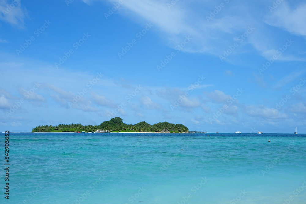 Rasdhoo is famous for its habitats of black and white tip reef sharks. It is a small island in Northern Ari Atoll with beautiful beaches.