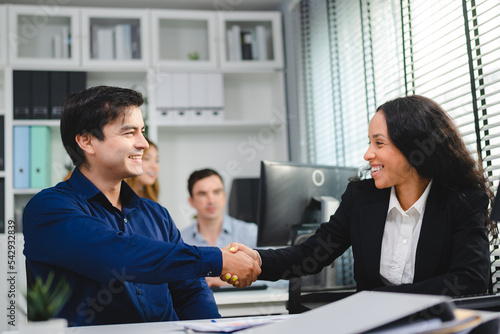 Wallpaper Mural business startup team meeting and brainstorming discussion for cooperation teamwork working project in modern office, professional businessman group colleague communication to work planning success Torontodigital.ca