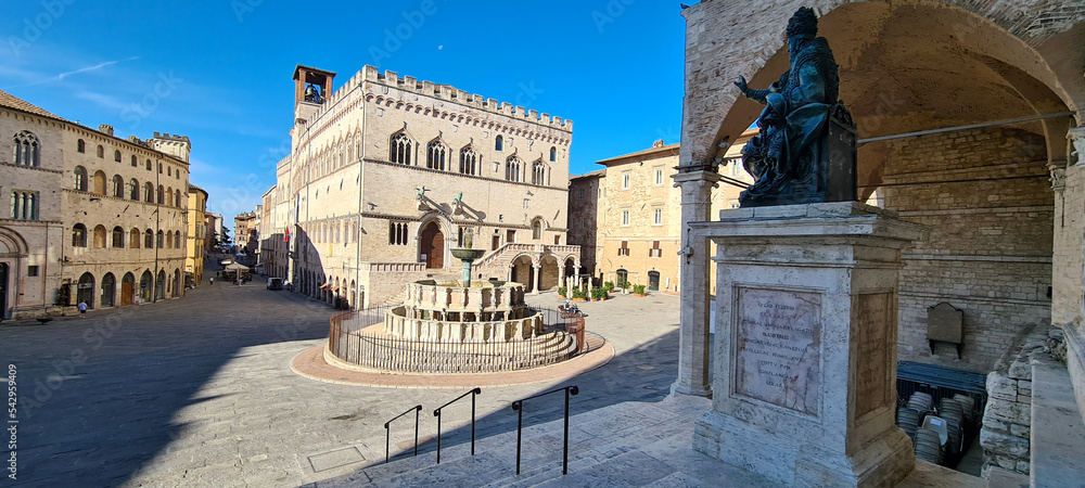 Piazza IV Novembre in the center of Perugia is known for the Palazzo dei Priori, the Fontana Maggiore and the Cathedral of San Lorenzo.