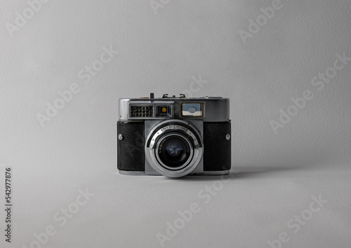 Obraz na płótnie old photo camera on white background w salonie