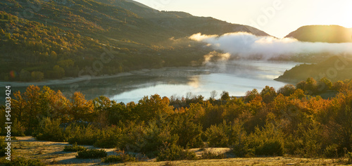 Fototapeta Naklejka Na Ścianę i Meble -  Sunrise at lake Barrea, Abruzzo, Lazio e Molise national park, Italy