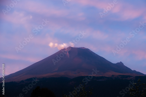 Amanecer volcán Popocatépetl