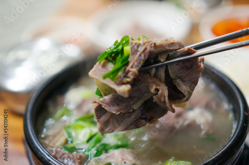 곰탕, 곰국, 소머리곰탕, 소고기, 소고기국, 국밥, 한국요리, 한국음식, 국거리, 탕, 보신탕, 식사, 먹을것