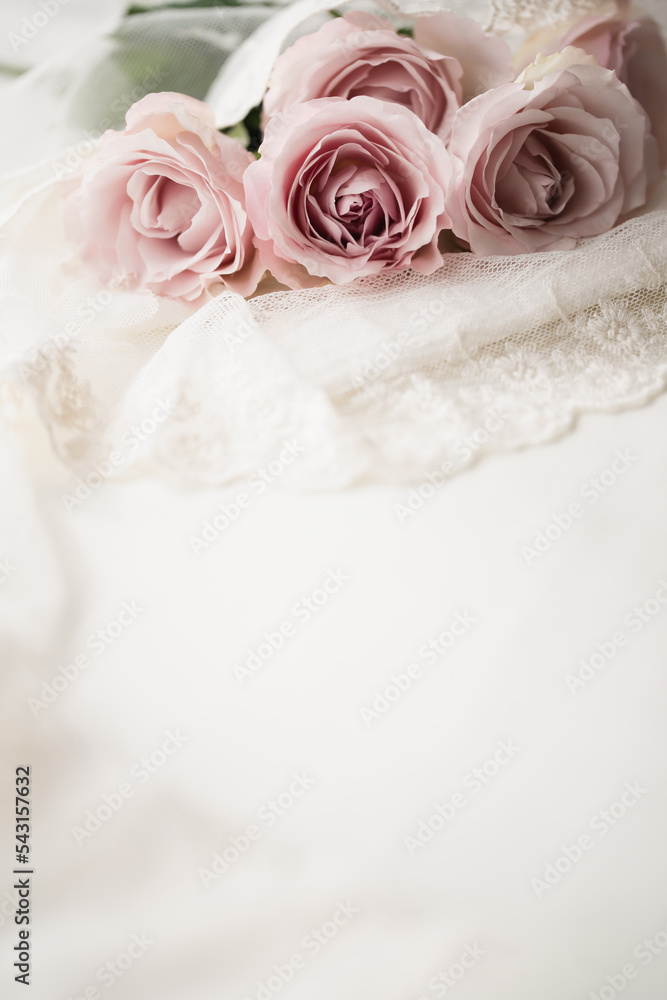 結婚式　花　ブーケ　ピンク　ばら　レース　フェミニン　背景