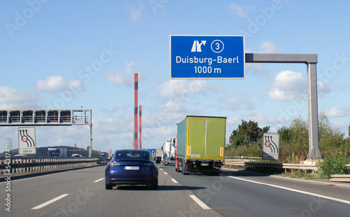 Autobahn 42, Ausfahrt Duisburg-Baerl Nr. 3