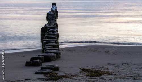 Strandabschnitt mit Buhnen