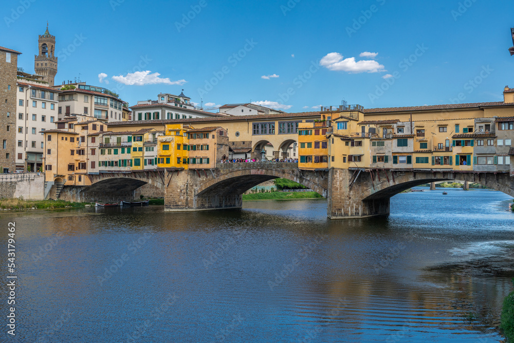 Ponte Vecchio depuis l'Oltrarno, à Florence, Italie