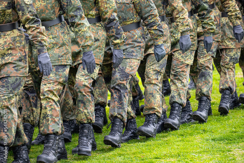 Bundeswehr Marschformation photo
