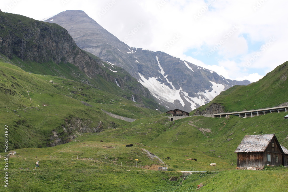 Paisajes de las montañas alpinas de Austria.