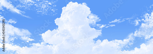 青空に浮かぶ入道雲