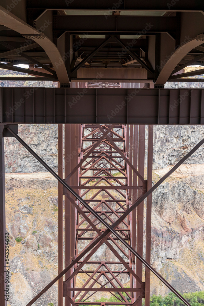 Perrine Bridge over Snake River at Twin Falls, Idaho, USA Perrine Bridge over Snake River at Twin Falls, Idaho, USA