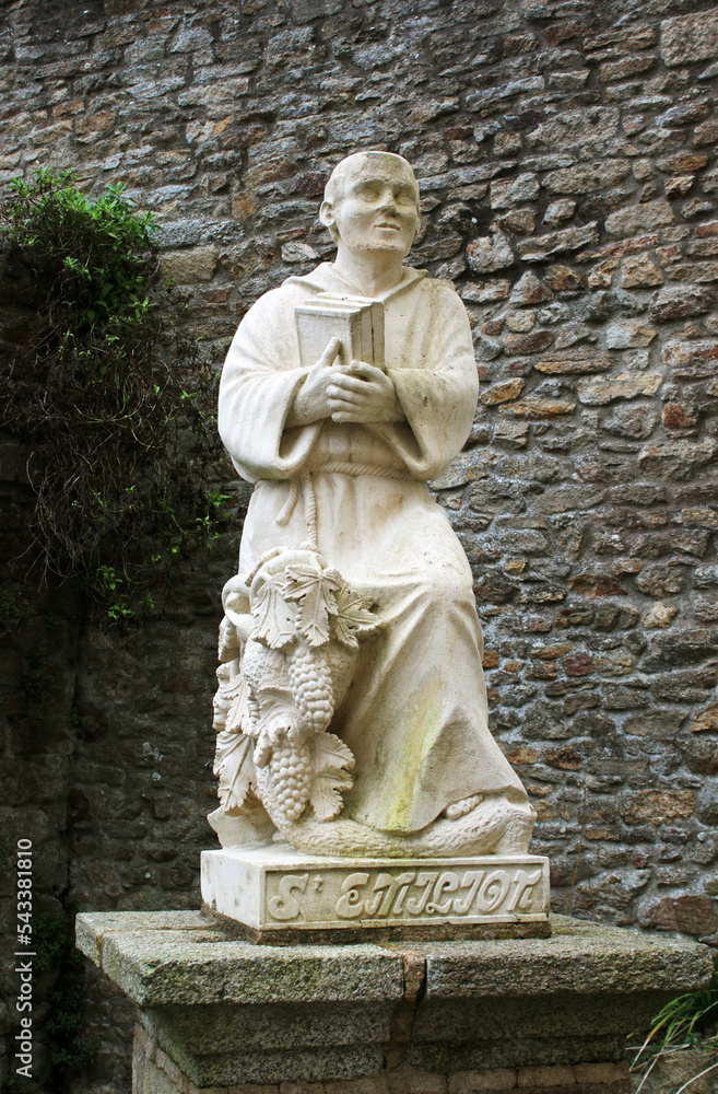 Vannes - Statue Saint-Émilion