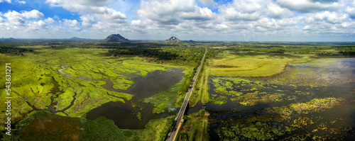 Foto Mahakanadarawa Tank, Anuradhapura, Sri lanka