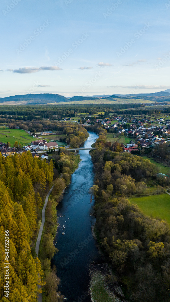 Rzeka Dunajec - Panorama i krajobraz z drona nowy targ