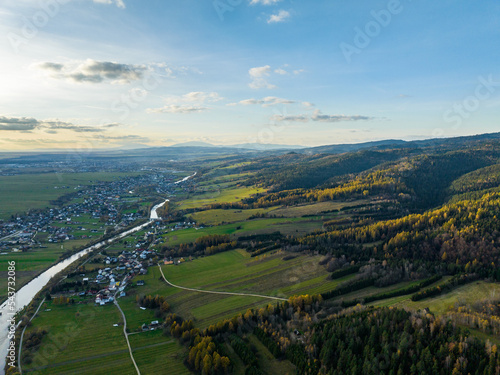 Obraz na płótnie Rzeka Dunajec - Panorama i krajobraz z drona nowy targ w salonie