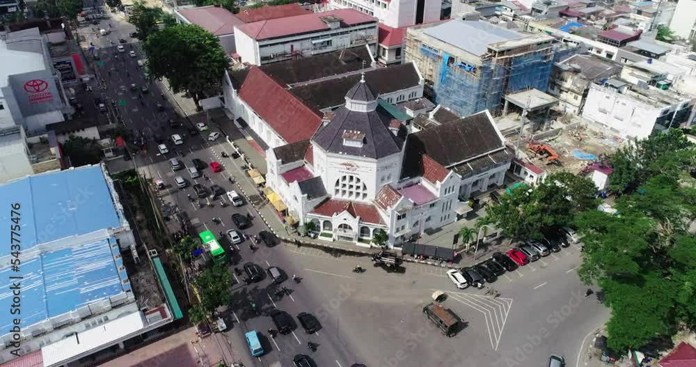 Drone view of the Medan Post Office. The Medan Post Office was established during the leadership of Resident J. Ballot. Started in 1909 and finished and used in 1911 Drone view of the Medan Post Office. The Medan Post Office was established during the leadership of Resident J. Ballot. Started in 1909 and finished and used in 1911