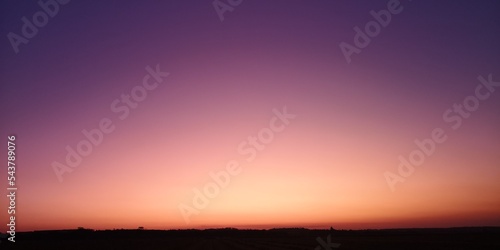Sonnenuntergang über den Feldern Paraguays © Mandy