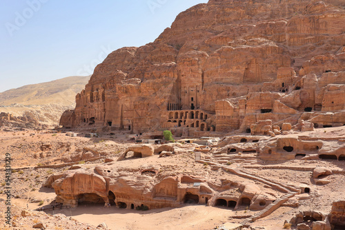 Billede på lærred royal tombs of petra carved into the sandstone of the massif Jebel al-Khubtha