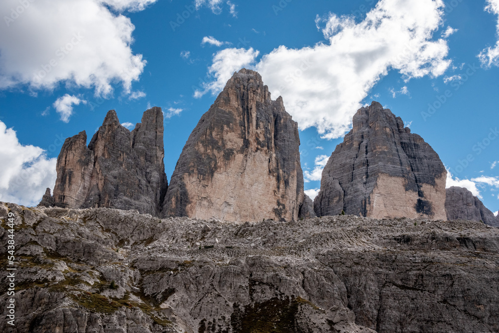 Fototapeta premium View of the iconic Drei Zinnen mountains in the South Tirolese Dolomite alps