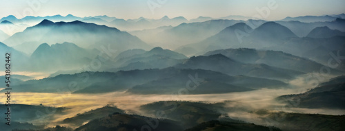 Billede på lærred silhouettes of morning mountains