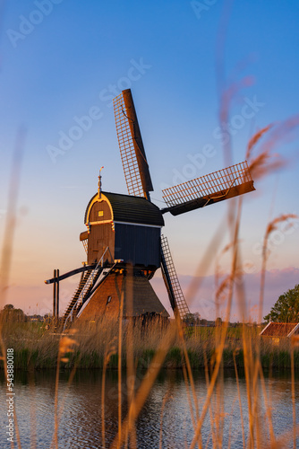 Windmill Broekmolen, Molenlanden - Nieuwpoort, The Netherlands photo