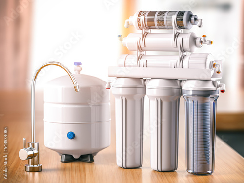 Foto Reverse osmosis water purification system on a table