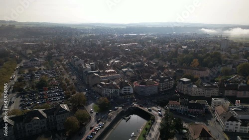 Yverdon drone travelling, crossing birds - Aerial 4K