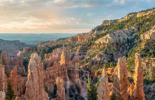 Sunrise on the Fairyland Loop Trail at Bryce Canyon National Park