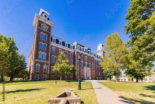 Obraz na płótnie Sunny exterior view of the Old Main of University of Arkansas w salonie