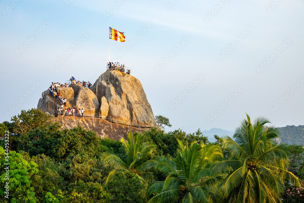 Φωτογραφία Buddhist temple in Mihintale ancient city near Anuradhapura, Sri Lanka