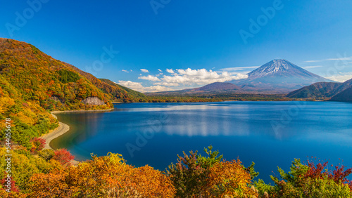 秋 紅葉 富士山 本栖湖 絶景