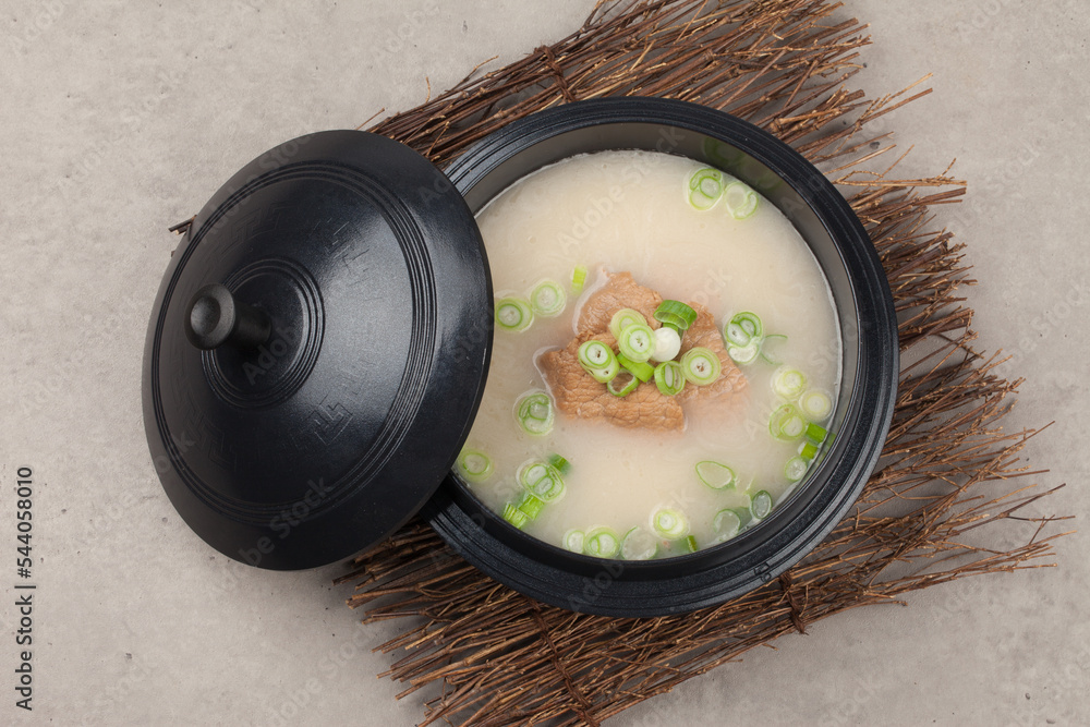 Beef bone soup, seolleongtang, food, Korean beef, cooking, soup, meal