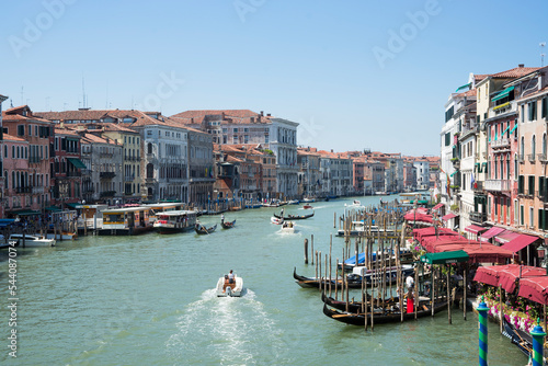 Canal Grande vista dal ponte di Rialto a Venezia, Italia