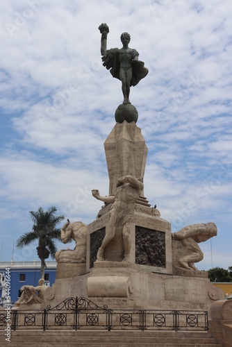 Monument to the heroes of Independence  Monumento a los pr  ceres de la independencia  - La Libertad  Per   