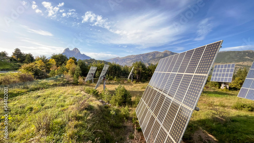 Foto Solar panels in the Sierra del Cadí in the foothills of the Pedraforca mountain