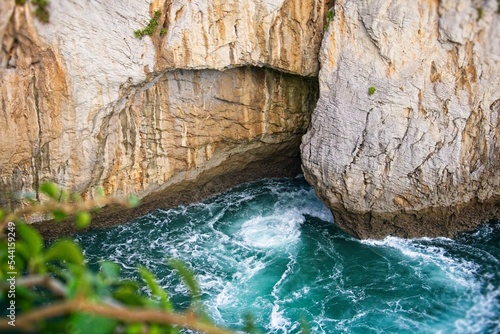cliff cavesea