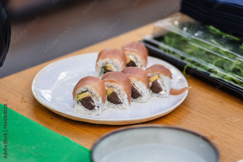 Przygotowywanie sushi