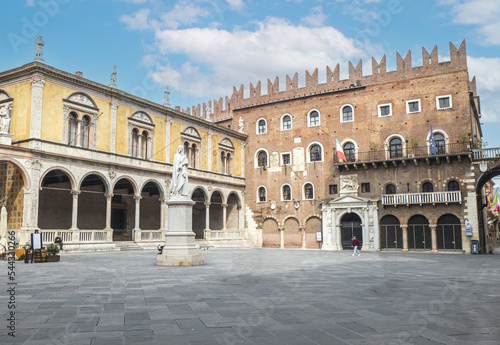The beautiful Piazza Dante in Verona with historic buildings with beautiful facades © Alessio